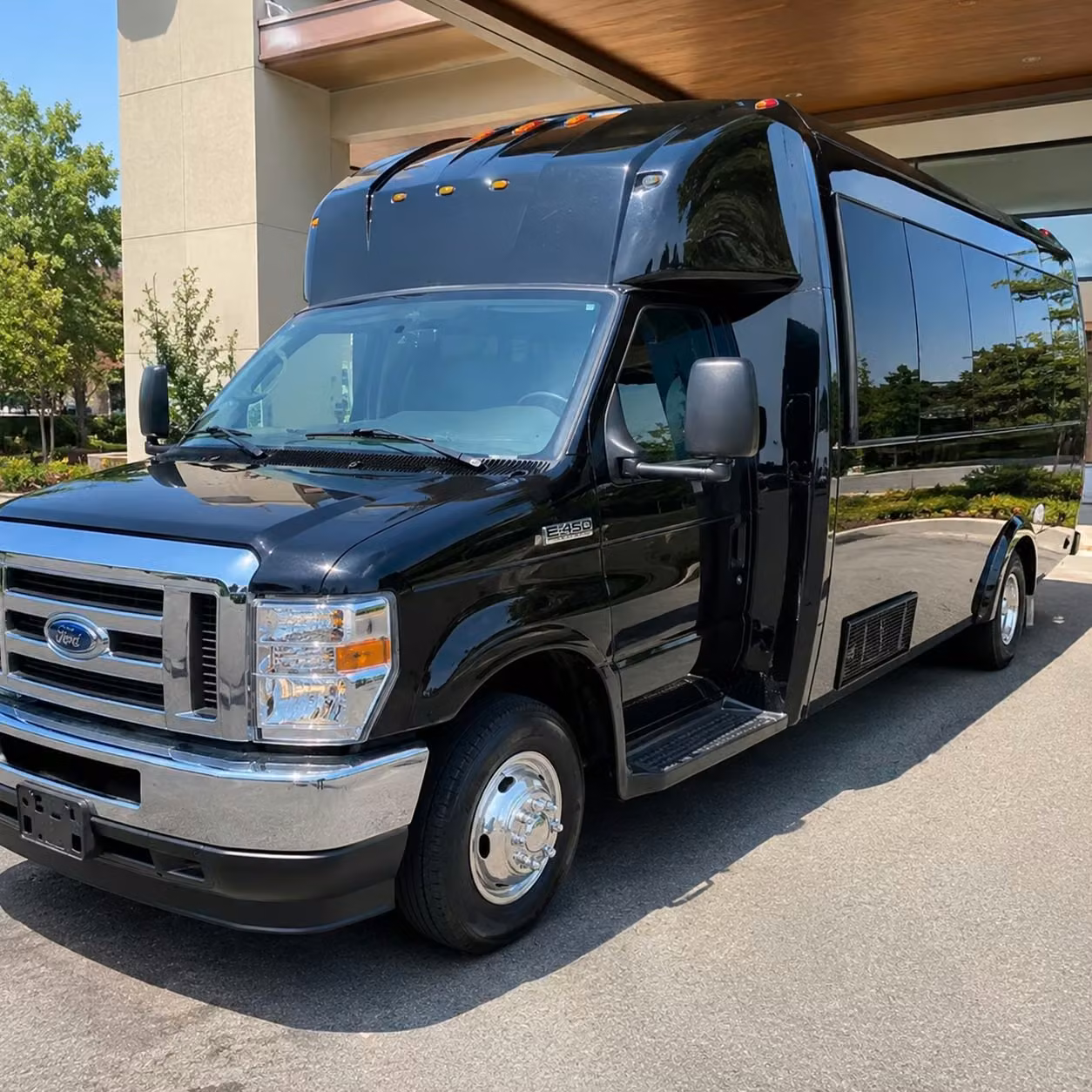 party buses for new haven prom groups who want the full experience